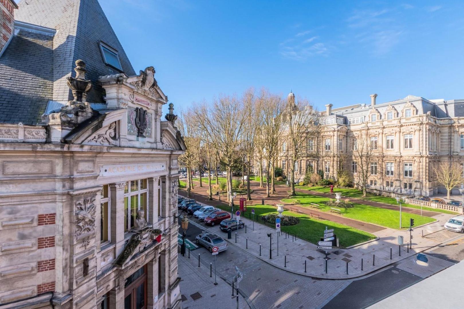 1 Bedroom Duplex Apartment, With Parking Tourcoing Zewnętrze zdjęcie