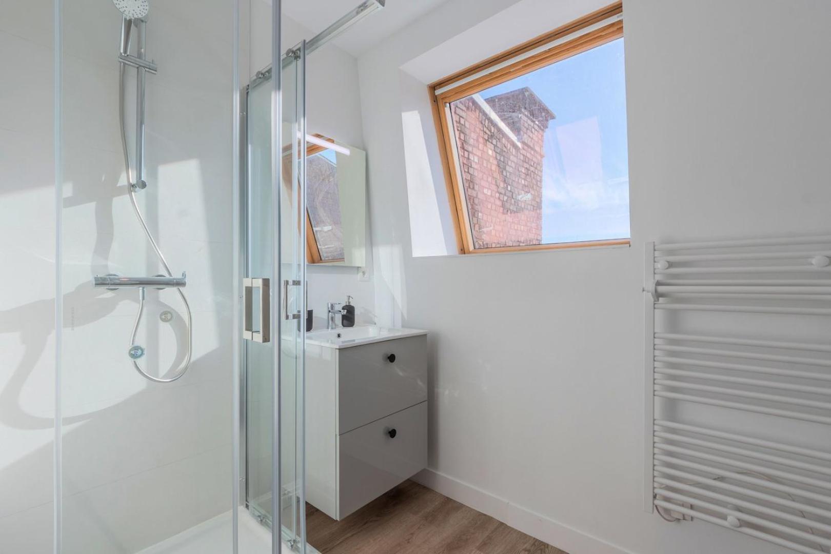 1 Bedroom Duplex Apartment, With Parking Tourcoing Zewnętrze zdjęcie